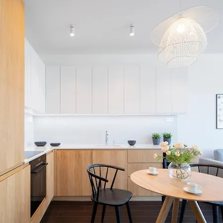 Ah Sky Park 2C-Castle View 25Th Floor-Parking