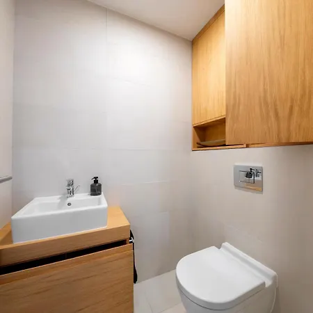 شقة Ah Sky Park 2c-castle View 25th Floor-parking براتسيلافا