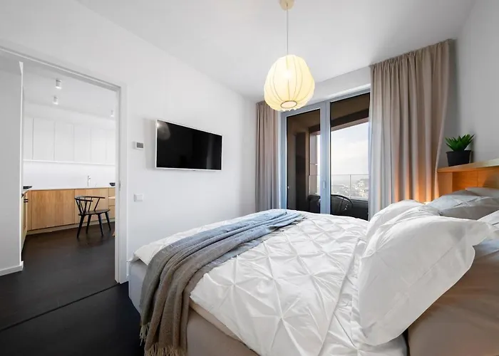 Ah Sky Park 2c-castle View 25th Floor-parking Μπρατισλάβα