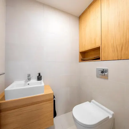 Lejlighed Ah Sky Park 2c-castle View 25th Floor-parking *