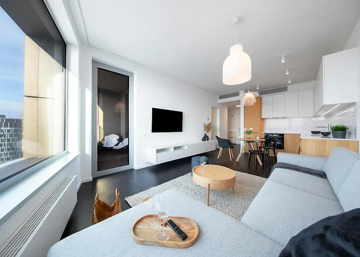 Ah Sky Park 2c-castle View 25th Floor-parking *